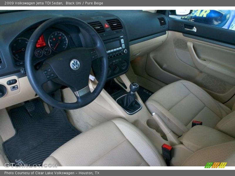 Black Uni / Pure Beige 2009 Volkswagen Jetta TDI Sedan