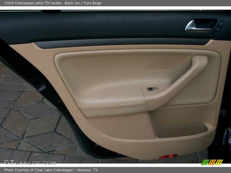 Black Uni / Pure Beige 2009 Volkswagen Jetta TDI Sedan