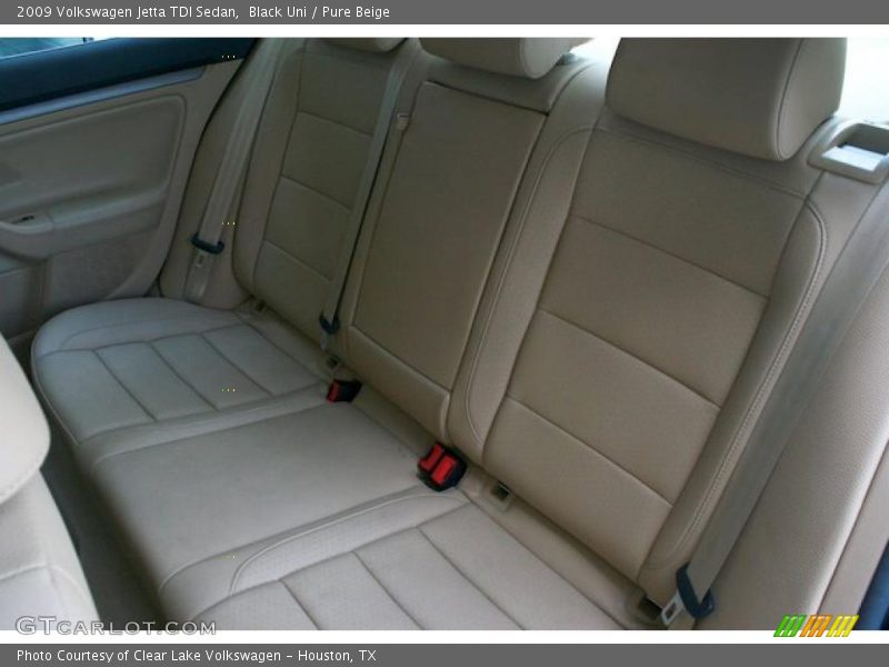 Black Uni / Pure Beige 2009 Volkswagen Jetta TDI Sedan