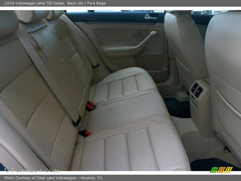 Black Uni / Pure Beige 2009 Volkswagen Jetta TDI Sedan