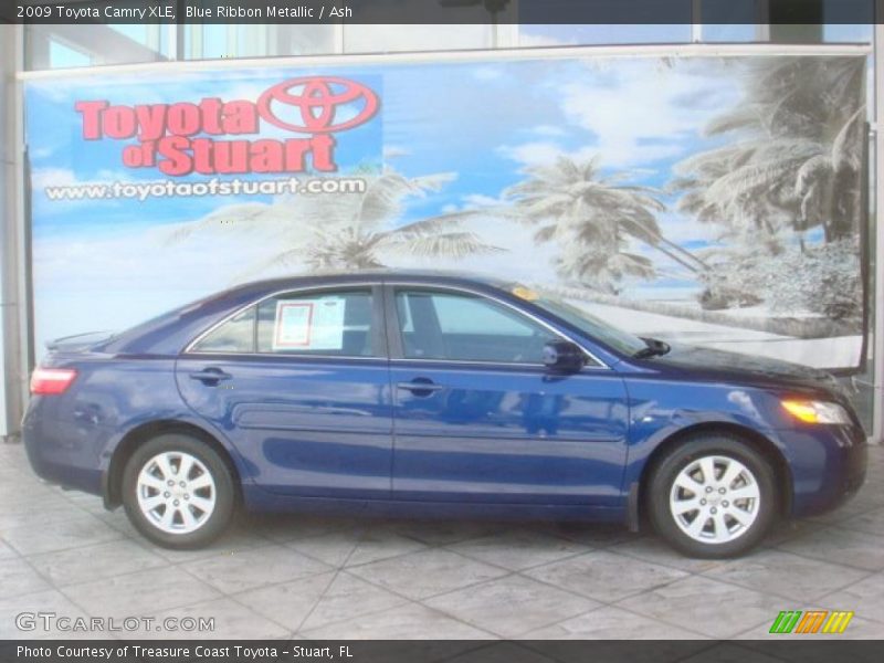Blue Ribbon Metallic / Ash 2009 Toyota Camry XLE