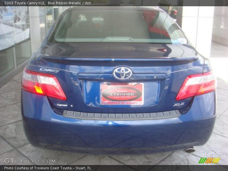 Blue Ribbon Metallic / Ash 2009 Toyota Camry XLE