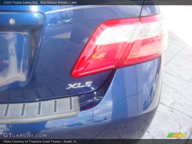 Blue Ribbon Metallic / Ash 2009 Toyota Camry XLE