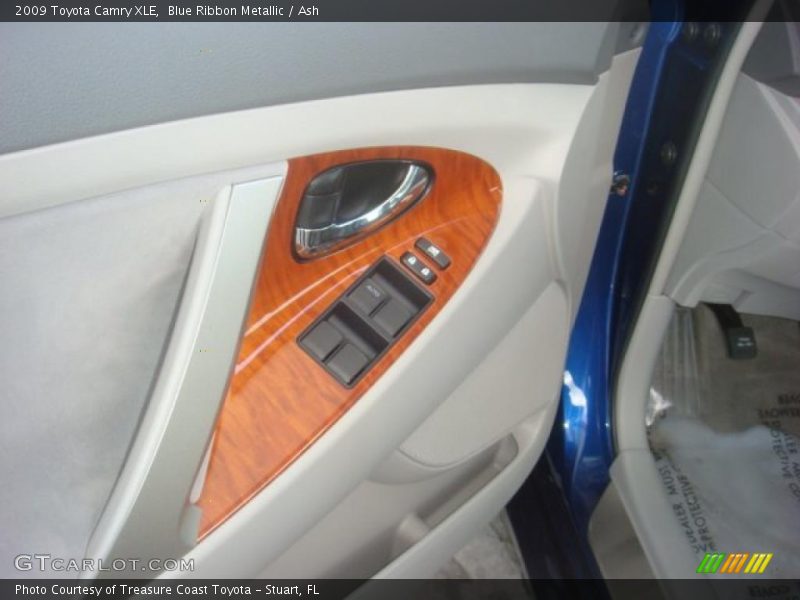Blue Ribbon Metallic / Ash 2009 Toyota Camry XLE