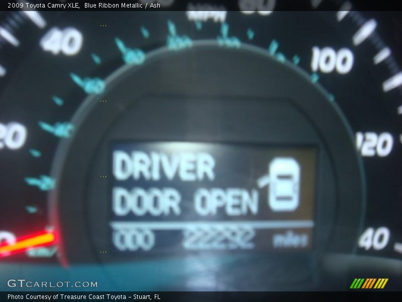 Blue Ribbon Metallic / Ash 2009 Toyota Camry XLE