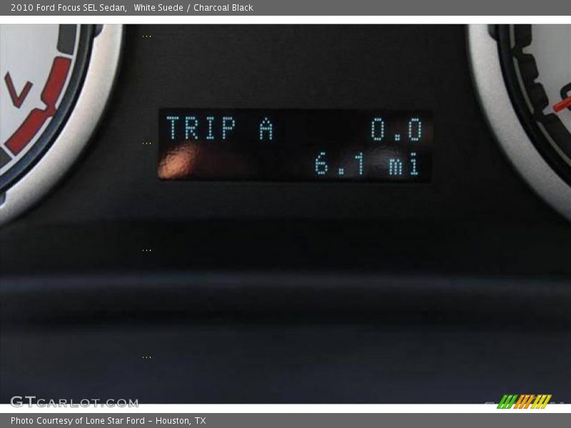 White Suede / Charcoal Black 2010 Ford Focus SEL Sedan