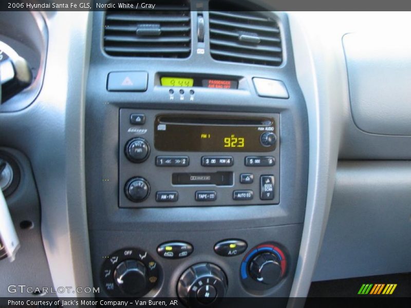 Nordic White / Gray 2006 Hyundai Santa Fe GLS