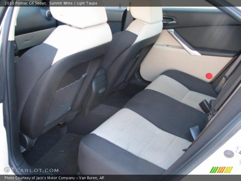 Summit White / Light Taupe 2010 Pontiac G6 Sedan