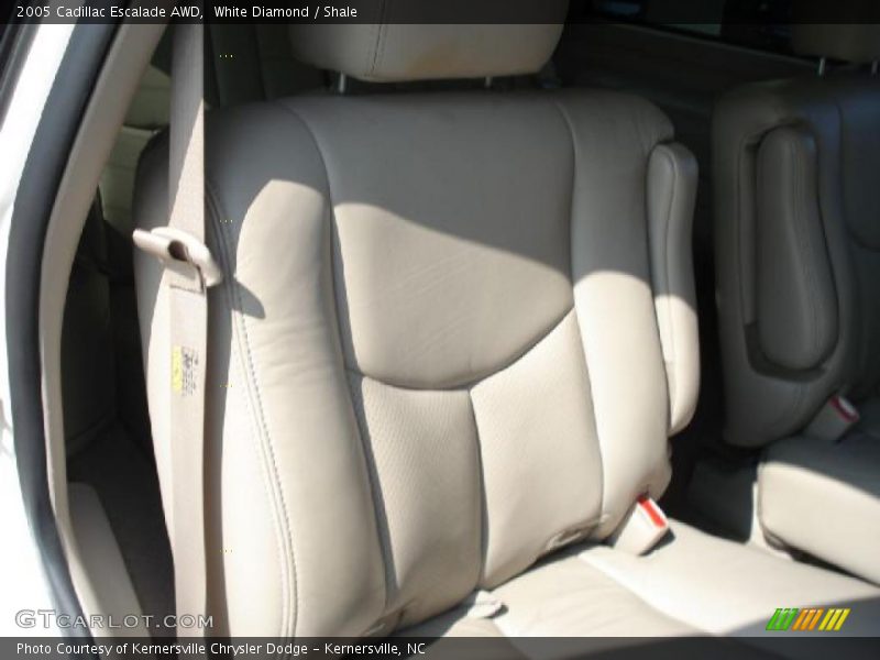 White Diamond / Shale 2005 Cadillac Escalade AWD