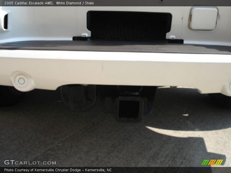 White Diamond / Shale 2005 Cadillac Escalade AWD