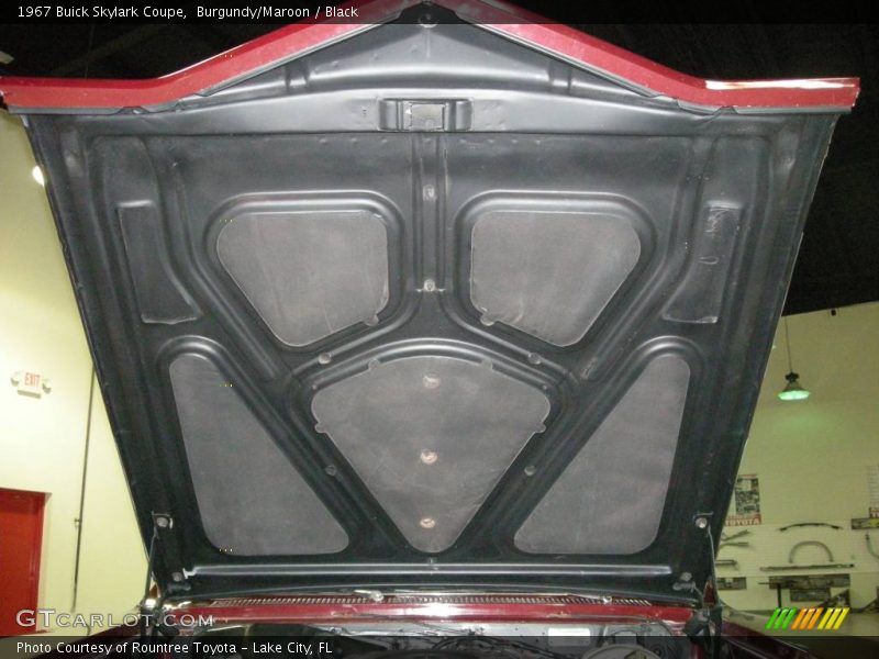Burgundy/Maroon / Black 1967 Buick Skylark Coupe