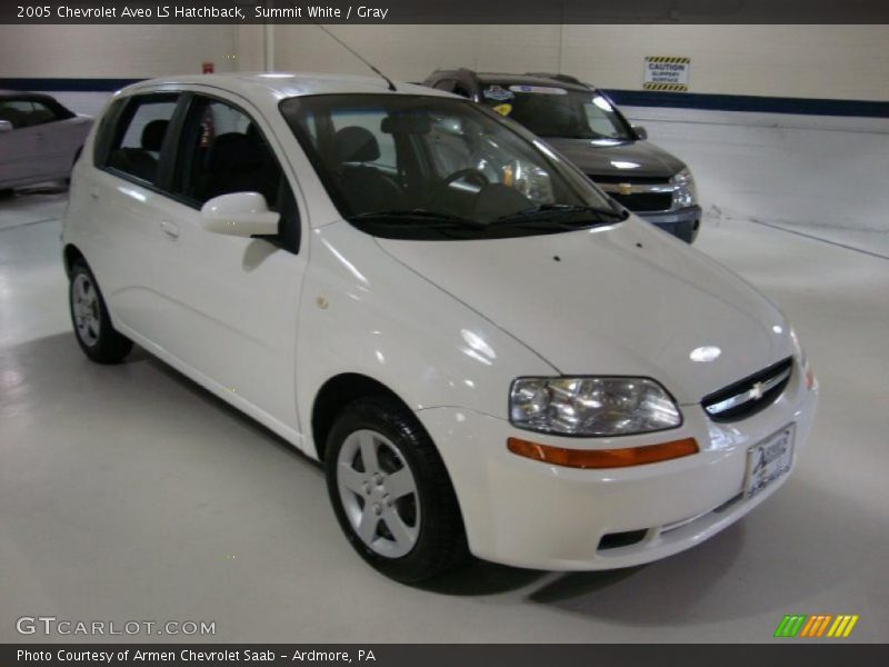 Summit White / Gray 2005 Chevrolet Aveo LS Hatchback