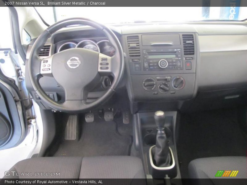 Brilliant Silver Metallic / Charcoal 2007 Nissan Versa SL