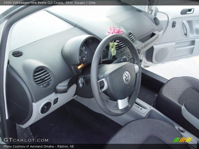 Silver Metallic / Grey 2000 Volkswagen New Beetle GLS Coupe