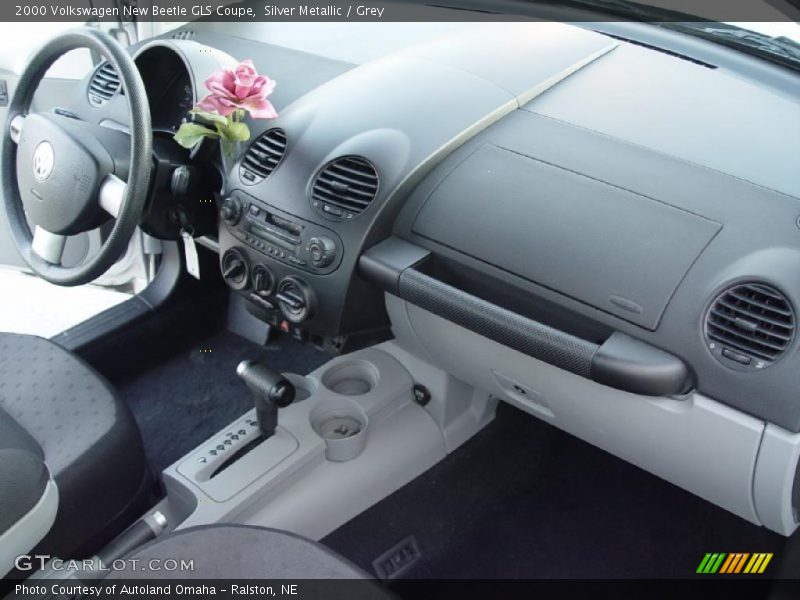 Silver Metallic / Grey 2000 Volkswagen New Beetle GLS Coupe