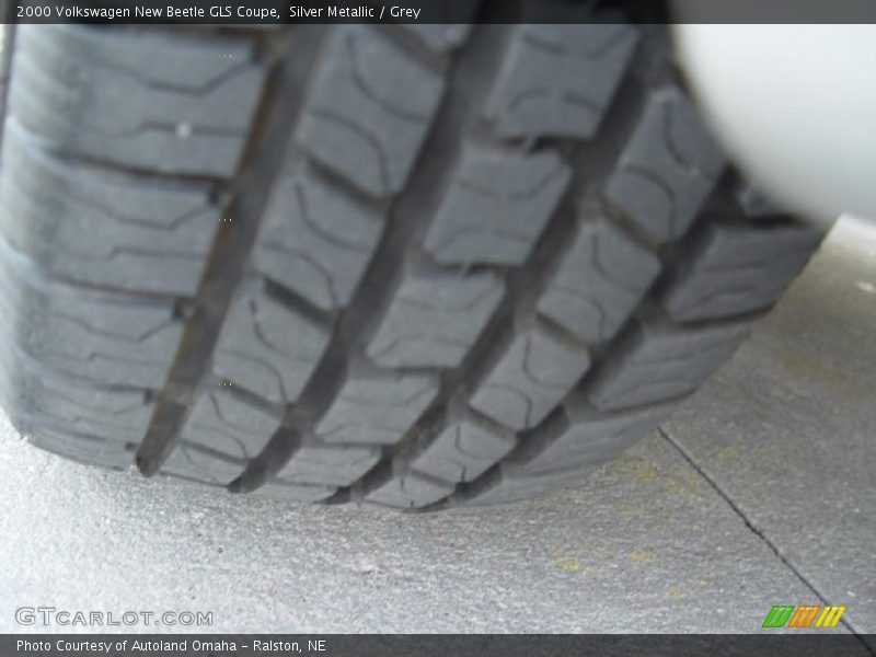 Silver Metallic / Grey 2000 Volkswagen New Beetle GLS Coupe