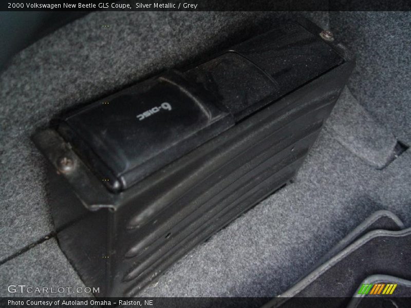 Silver Metallic / Grey 2000 Volkswagen New Beetle GLS Coupe