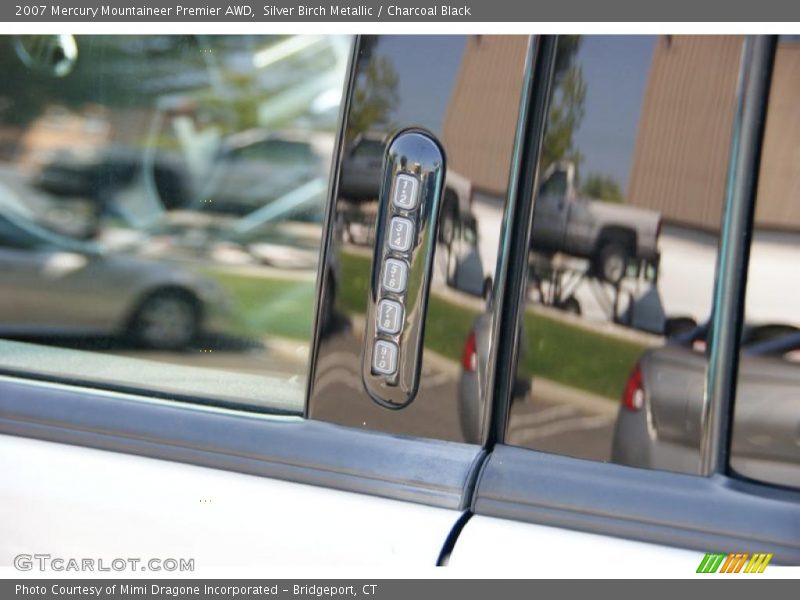 Silver Birch Metallic / Charcoal Black 2007 Mercury Mountaineer Premier AWD