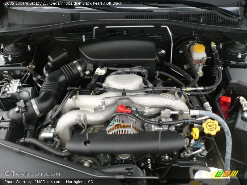 Obsidian Black Pearl / Off Black 2009 Subaru Legacy 2.5i Sedan