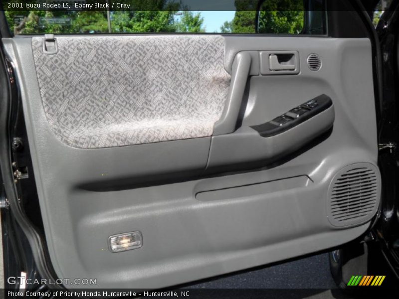 Ebony Black / Gray 2001 Isuzu Rodeo LS