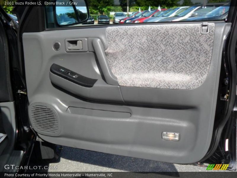 Ebony Black / Gray 2001 Isuzu Rodeo LS