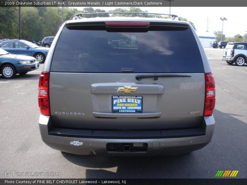 Greystone Metallic / Light Cashmere/Dark Cashmere 2009 Chevrolet Suburban LT 4x4