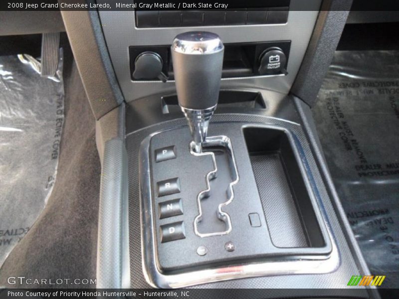 Mineral Gray Metallic / Dark Slate Gray 2008 Jeep Grand Cherokee Laredo