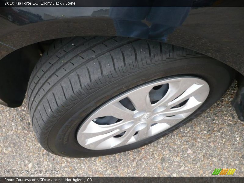 Ebony Black / Stone 2010 Kia Forte EX