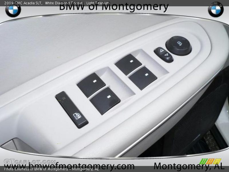 White Diamond Tricoat / Light Titanium 2009 GMC Acadia SLT