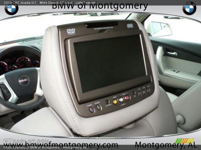 White Diamond Tricoat / Light Titanium 2009 GMC Acadia SLT