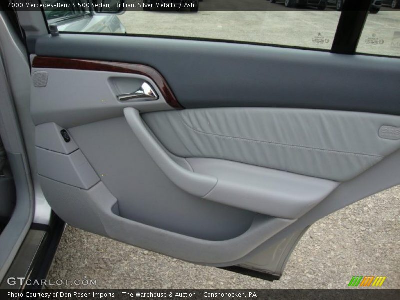 Brilliant Silver Metallic / Ash 2000 Mercedes-Benz S 500 Sedan