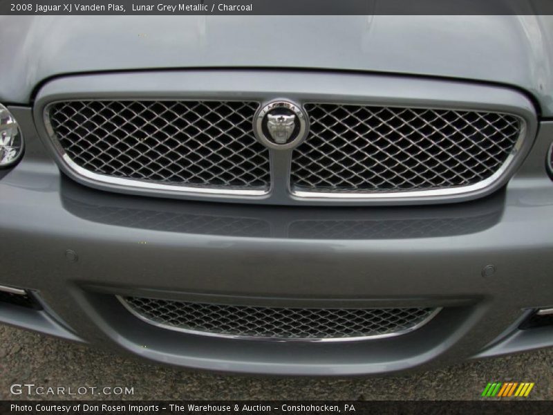 Lunar Grey Metallic / Charcoal 2008 Jaguar XJ Vanden Plas