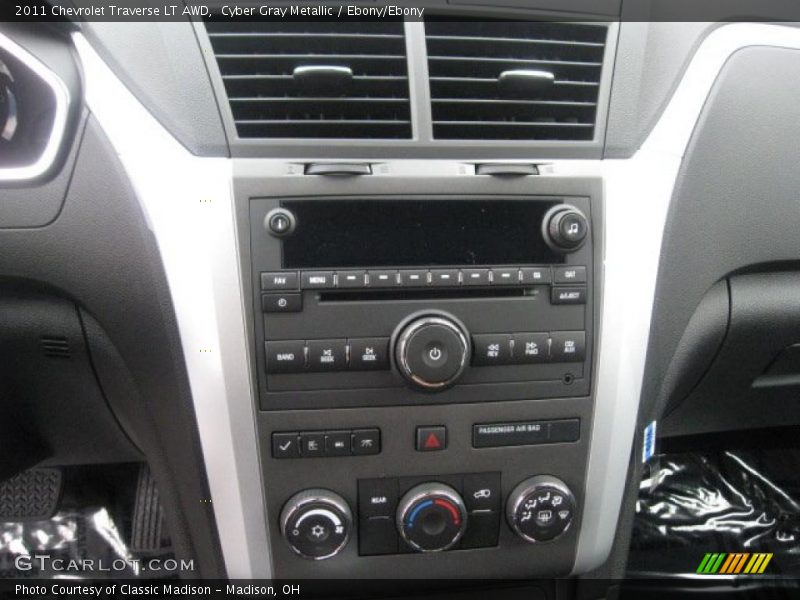 Cyber Gray Metallic / Ebony/Ebony 2011 Chevrolet Traverse LT AWD