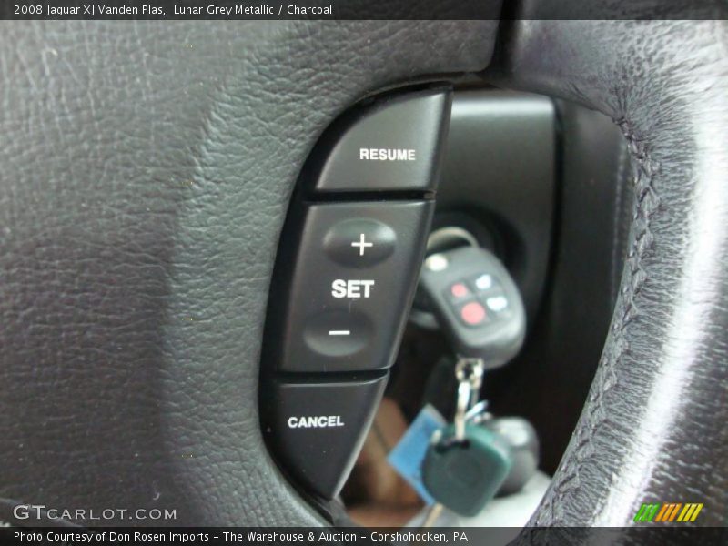 Lunar Grey Metallic / Charcoal 2008 Jaguar XJ Vanden Plas