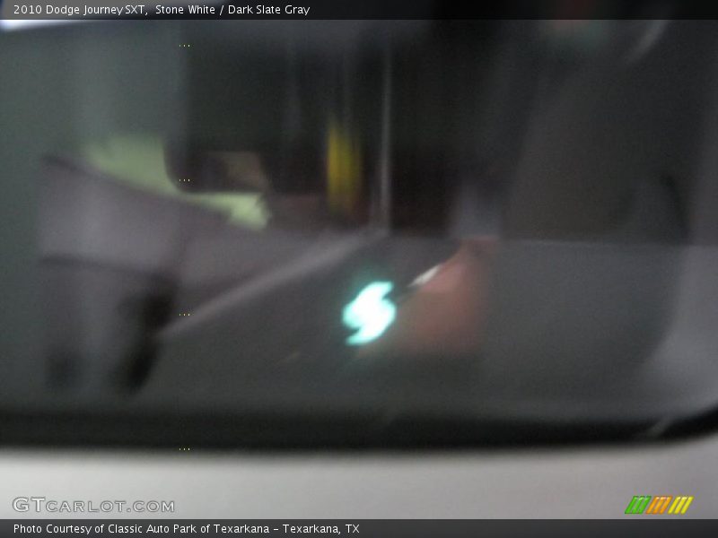 Stone White / Dark Slate Gray 2010 Dodge Journey SXT
