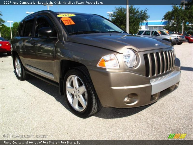 Light Khaki Metallic / Pastel Pebble Beige 2007 Jeep Compass Limited