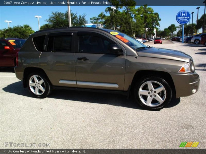 Light Khaki Metallic / Pastel Pebble Beige 2007 Jeep Compass Limited