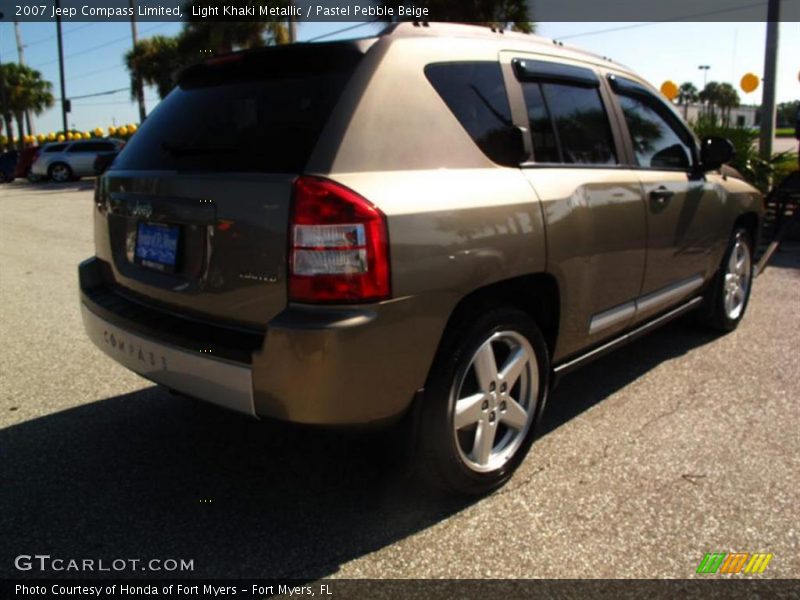 Light Khaki Metallic / Pastel Pebble Beige 2007 Jeep Compass Limited