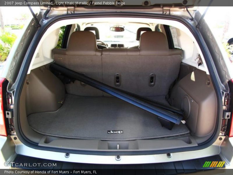Light Khaki Metallic / Pastel Pebble Beige 2007 Jeep Compass Limited