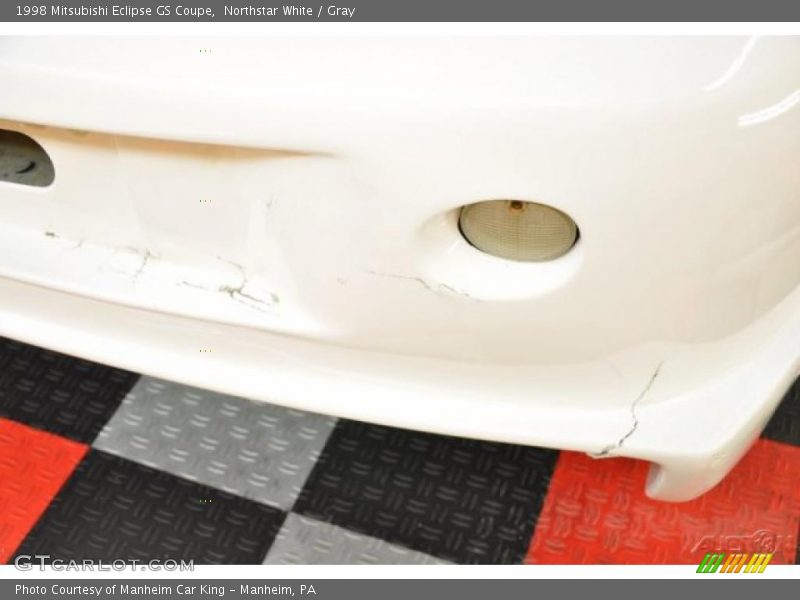 Northstar White / Gray 1998 Mitsubishi Eclipse GS Coupe
