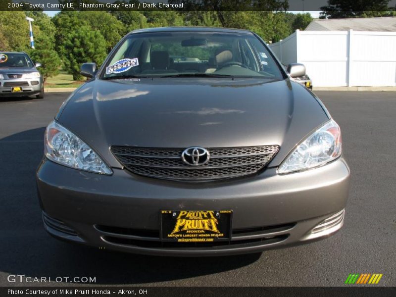 Phantom Gray Pearl / Dark Charcoal 2004 Toyota Camry LE
