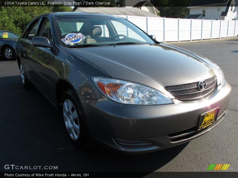 Phantom Gray Pearl / Dark Charcoal 2004 Toyota Camry LE