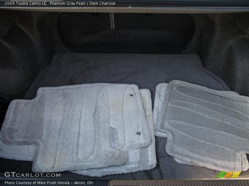 Phantom Gray Pearl / Dark Charcoal 2004 Toyota Camry LE