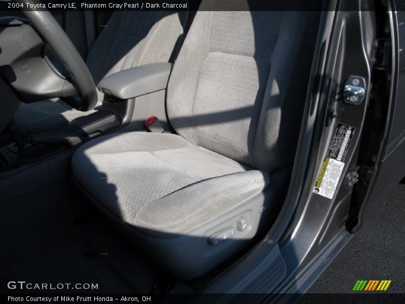 Phantom Gray Pearl / Dark Charcoal 2004 Toyota Camry LE
