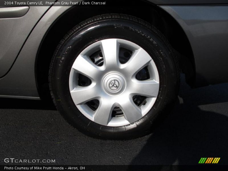 Phantom Gray Pearl / Dark Charcoal 2004 Toyota Camry LE