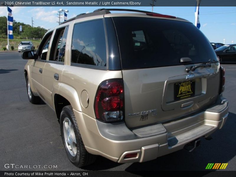 Sandstone Metallic / Light Cashmere/Ebony 2006 Chevrolet TrailBlazer LS 4x4