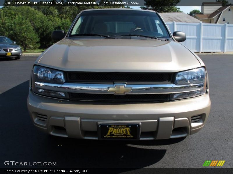 Sandstone Metallic / Light Cashmere/Ebony 2006 Chevrolet TrailBlazer LS 4x4