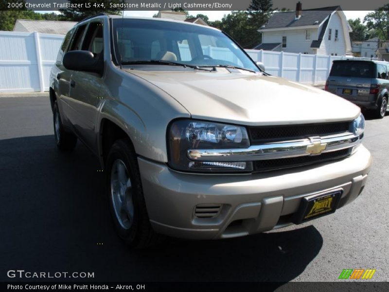 Sandstone Metallic / Light Cashmere/Ebony 2006 Chevrolet TrailBlazer LS 4x4