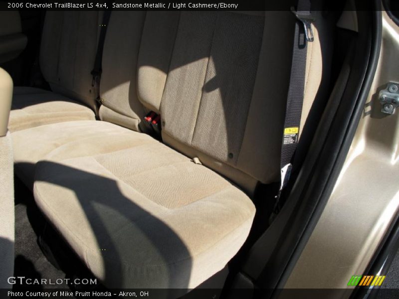 Sandstone Metallic / Light Cashmere/Ebony 2006 Chevrolet TrailBlazer LS 4x4