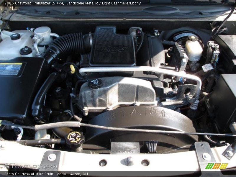 Sandstone Metallic / Light Cashmere/Ebony 2006 Chevrolet TrailBlazer LS 4x4